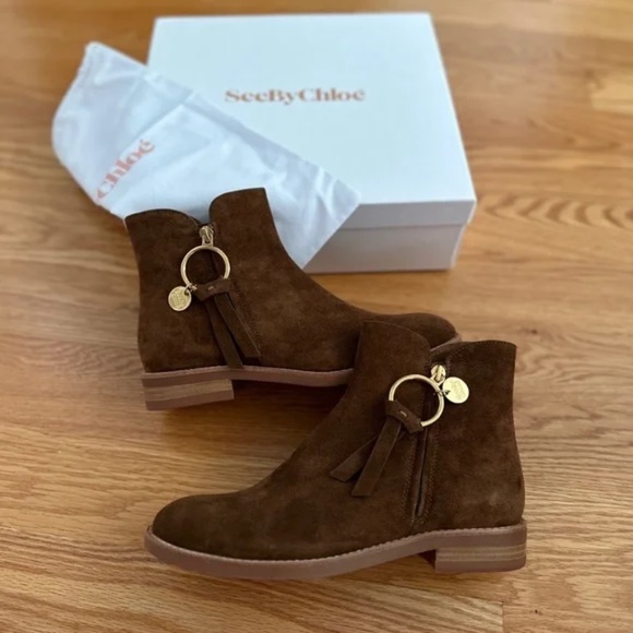 See By Chloé NIB Louise Flat Suede Booties (38/8) - Picture 8 of 16